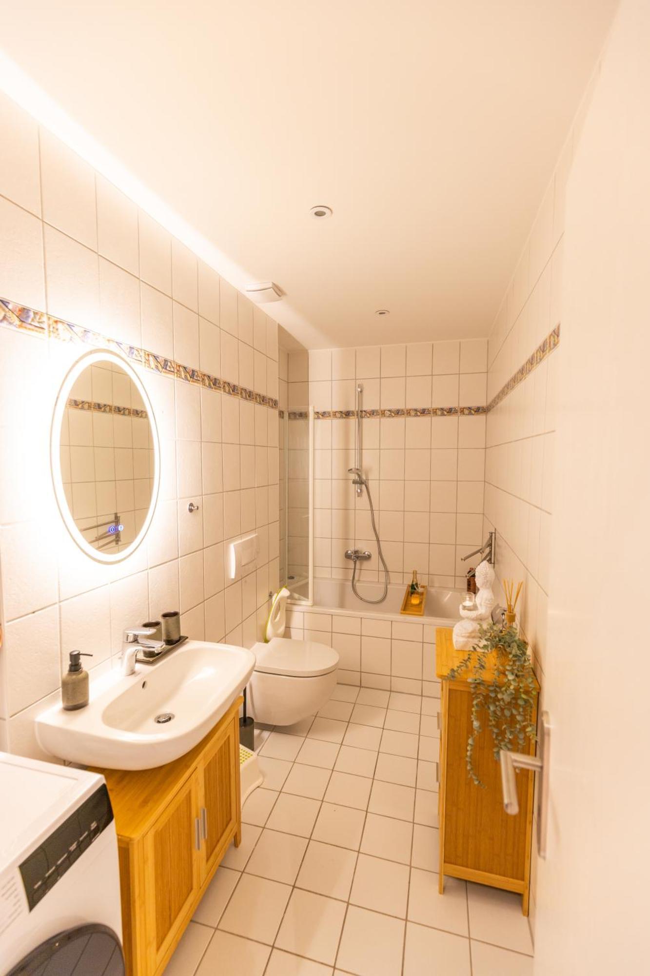 Bautzen Living Appartement - Zentrumslage Parkplatz Babybett バウツェン エクステリア 写真