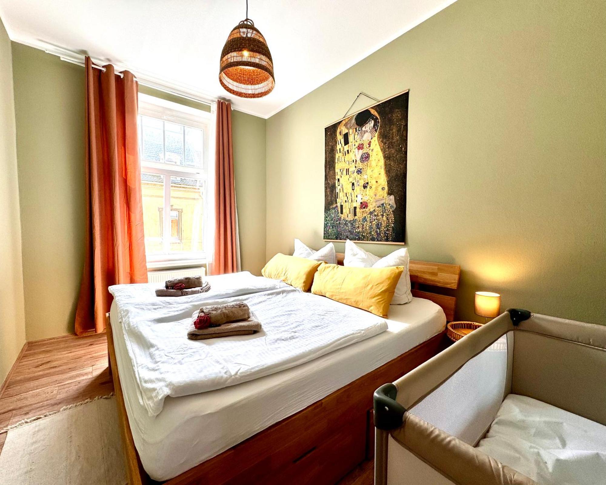 Bautzen Living Appartement - Zentrumslage Parkplatz Babybett バウツェン エクステリア 写真