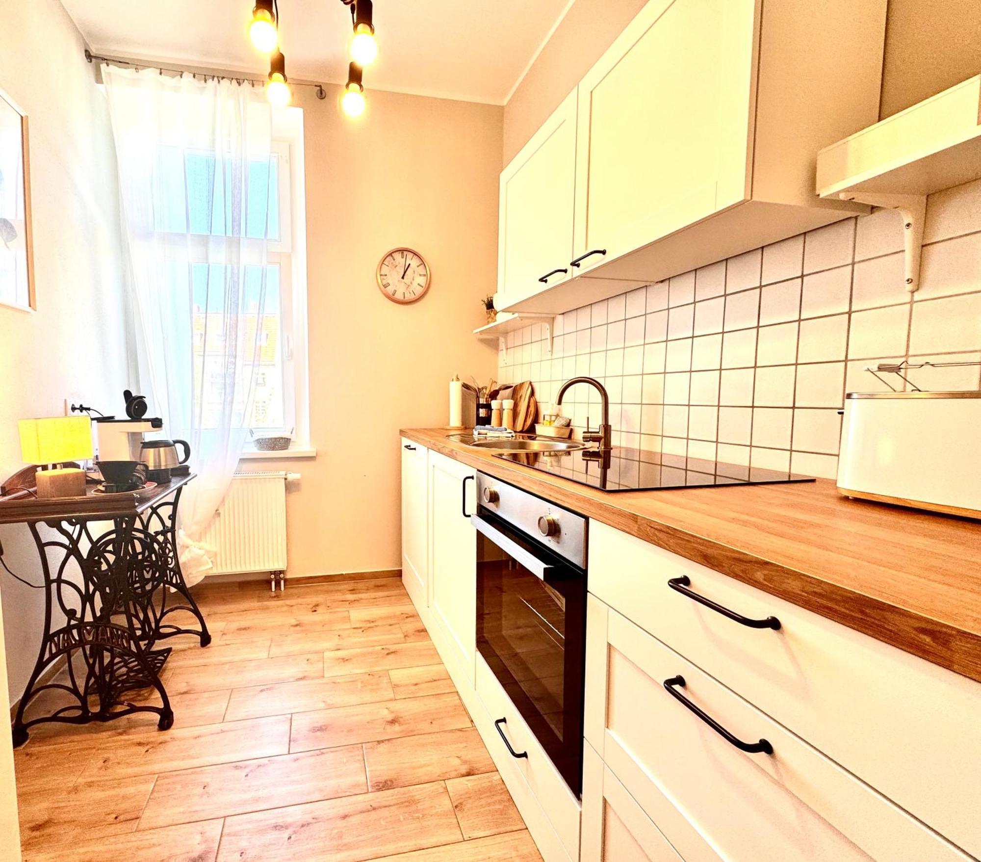 Bautzen Living Appartement - Zentrumslage Parkplatz Babybett バウツェン エクステリア 写真